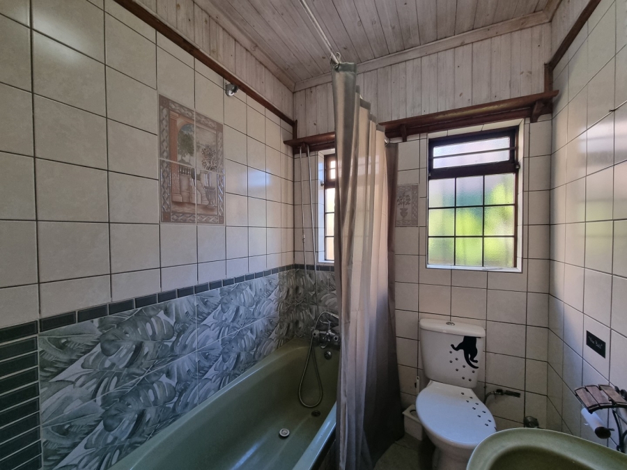 4 Bedroom Property for Sale in Table View Western Cape